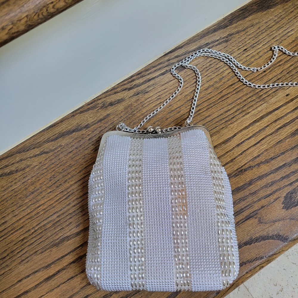 Chic Silver Chain Evening Shoulder Bag